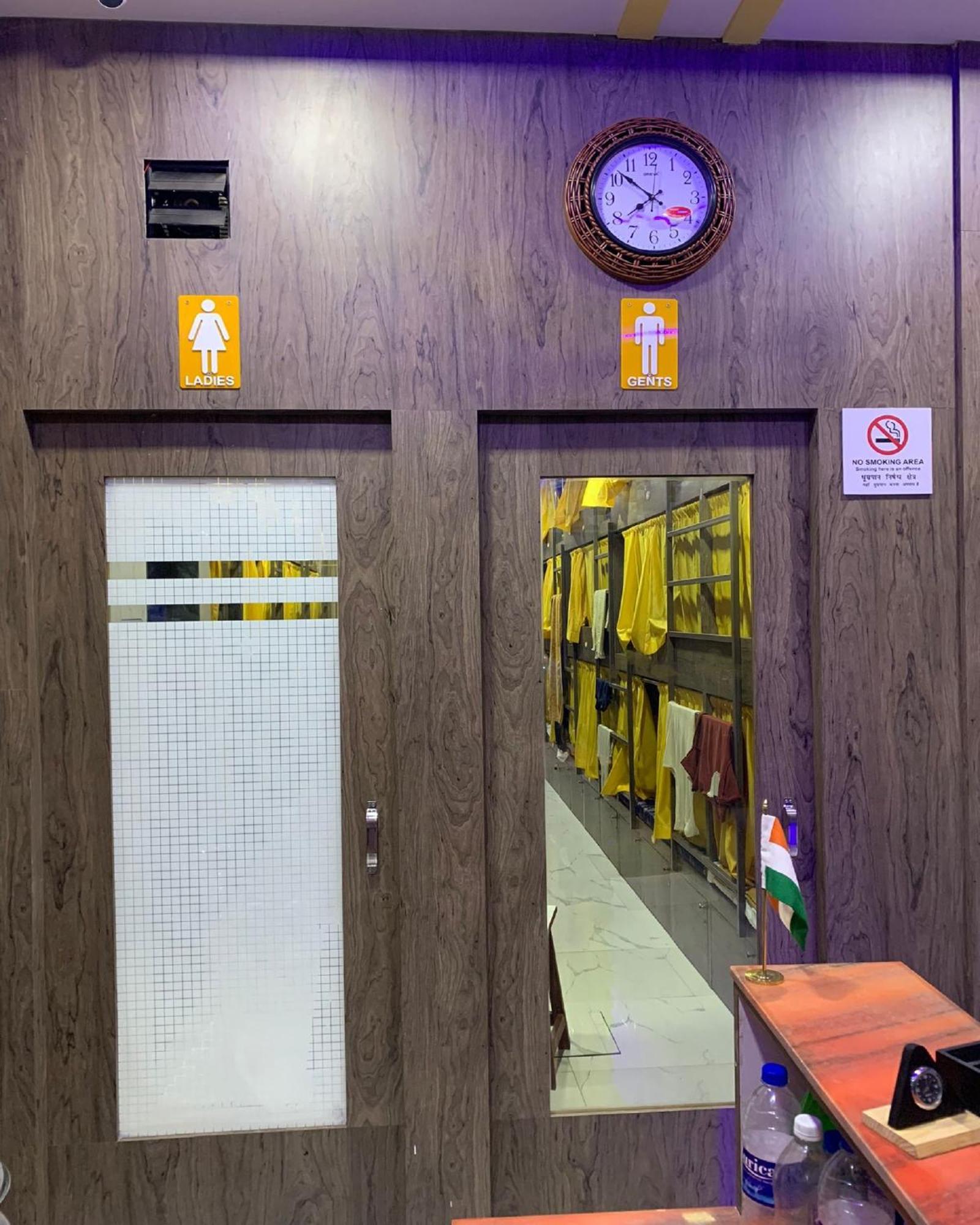Neenava Dormitory Asalpha Mumbai Exterior foto