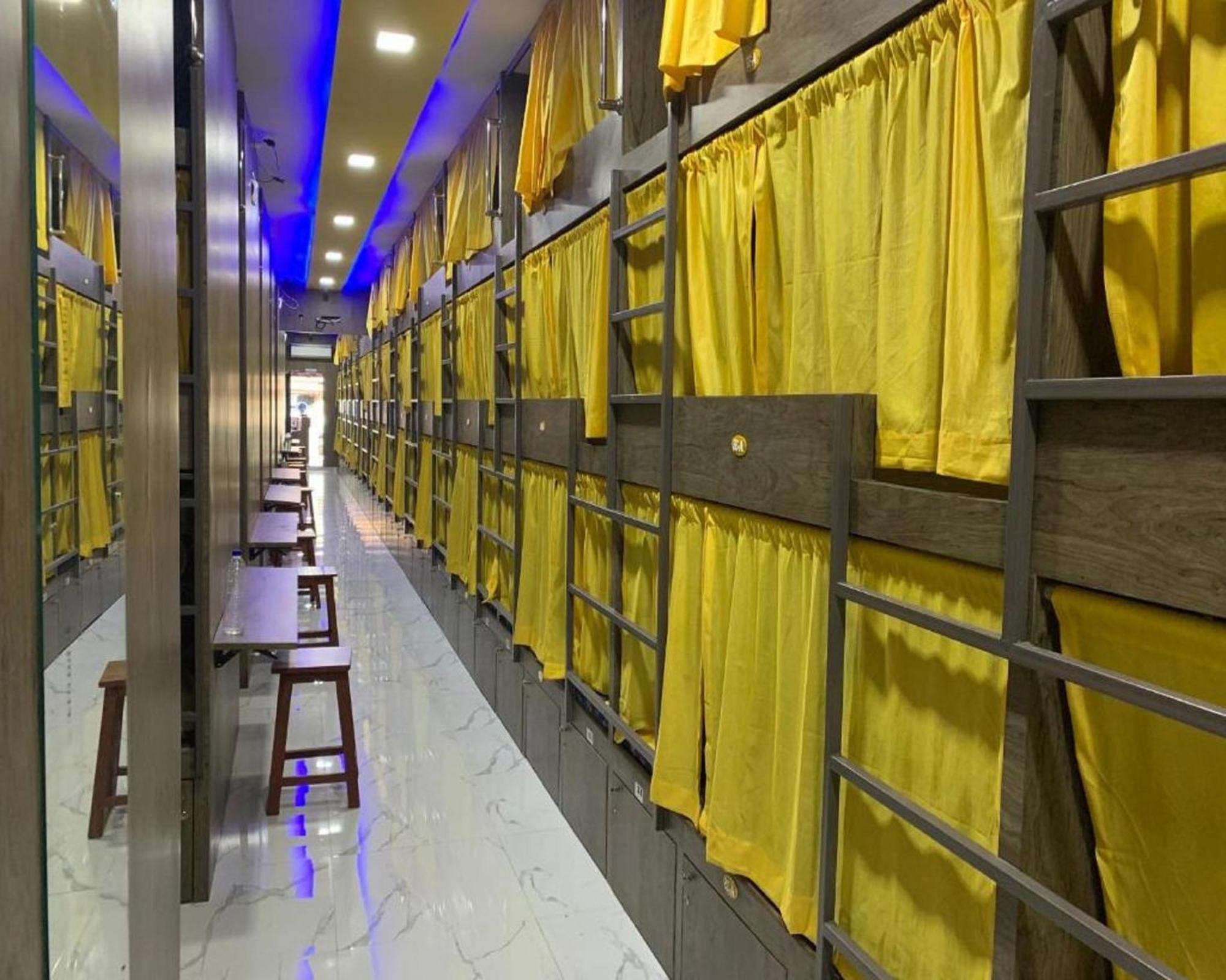 Neenava Dormitory Asalpha Mumbai Exterior foto
